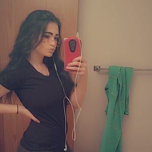 Meet your Posher, Angie